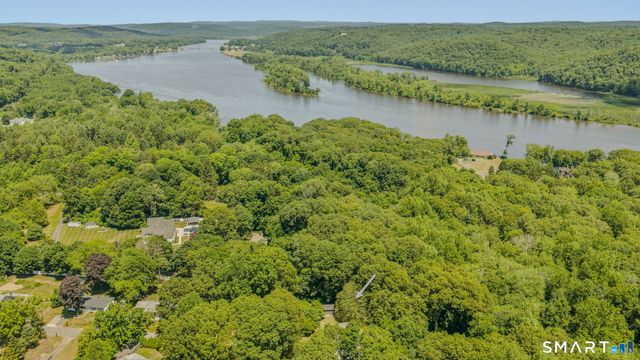 12 Meadow Lane, Chester, CT 06412