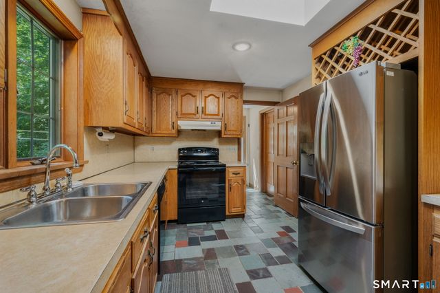 12 Meadow Lane, Chester, CT 06412