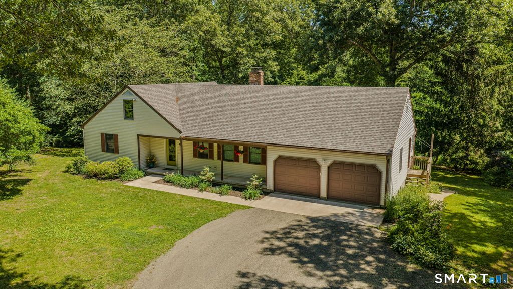 12 Meadow Lane, Chester, CT 06412