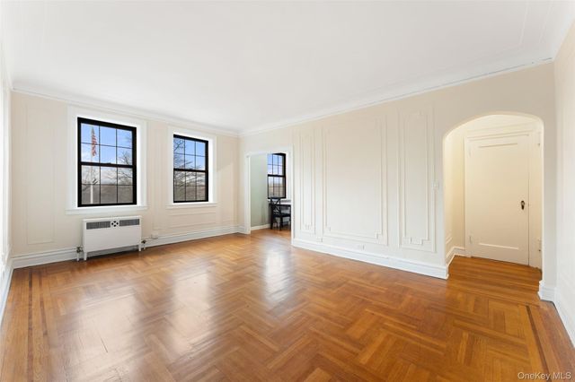 14 N Chatsworth Avenue 4M, Larchmont, NY 10538