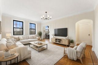 14 N Chatsworth Avenue 4M, Larchmont, NY 10538