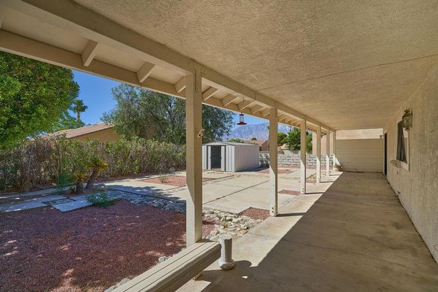 9641 Siwanoy Drive, Desert Hot Springs, CA 92240