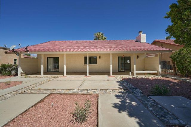 9641 Siwanoy Drive, Desert Hot Springs, CA 92240
