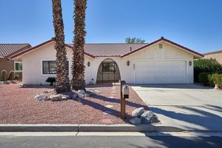 9641 Siwanoy Drive, Desert Hot Springs, CA 92240