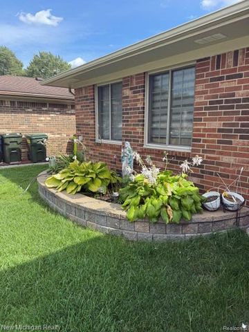 4966 Peachtree Drive, Sterling Heights, MI 48310