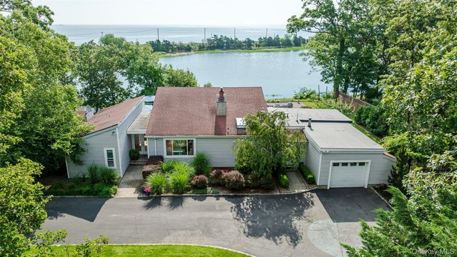 20 Bevin Road, Northport, NY 11768