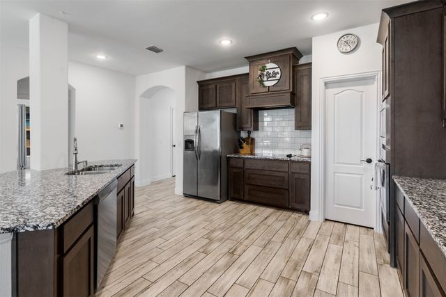 535 Svenson Lane, Lavon, TX 75166