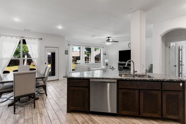535 Svenson Lane, Lavon, TX 75166