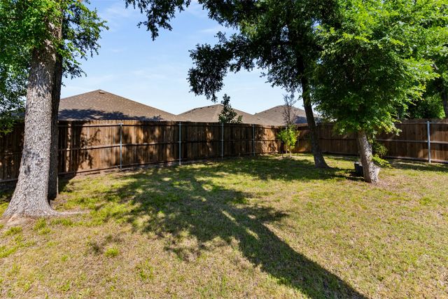535 Svenson Lane, Lavon, TX 75166