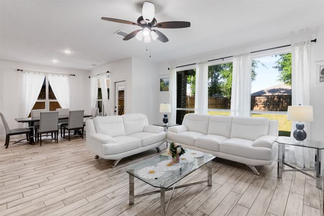 535 Svenson Lane, Lavon, TX 75166