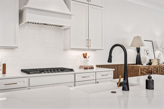 5170 High Park Hill Drive, Arrington, TN 37014