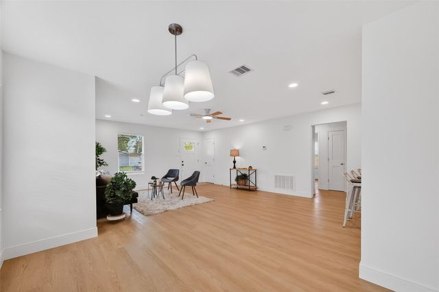 6622 Moss Rose Street, Houston, TX 77087