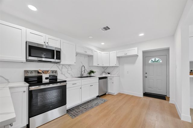 6622 Moss Rose Street, Houston, TX 77087