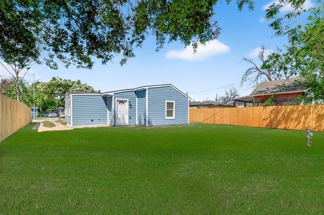 6622 Moss Rose Street, Houston, TX 77087
