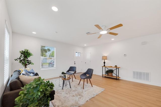 6622 Moss Rose Street, Houston, TX 77087