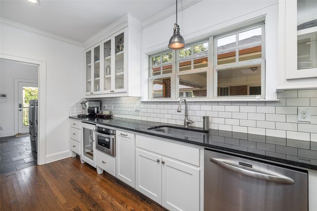 2532 Greene Avenue, Fort Worth, TX 76109