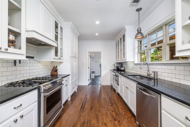 2532 Greene Avenue, Fort Worth, TX 76109