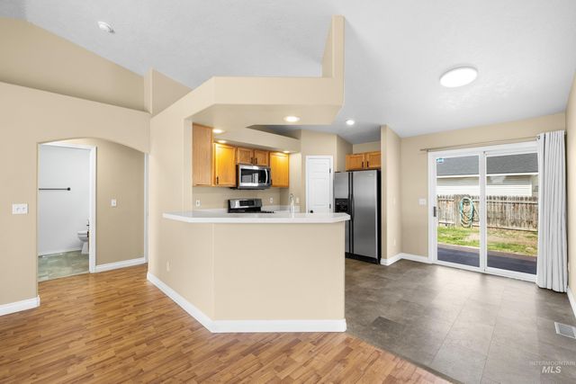 2016 W Curlew Street, Nampa, ID 83651