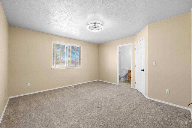 2016 W Curlew Street, Nampa, ID 83651