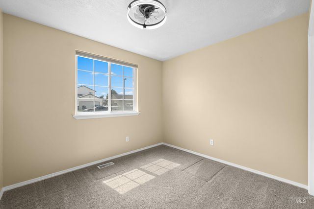 2016 W Curlew Street, Nampa, ID 83651