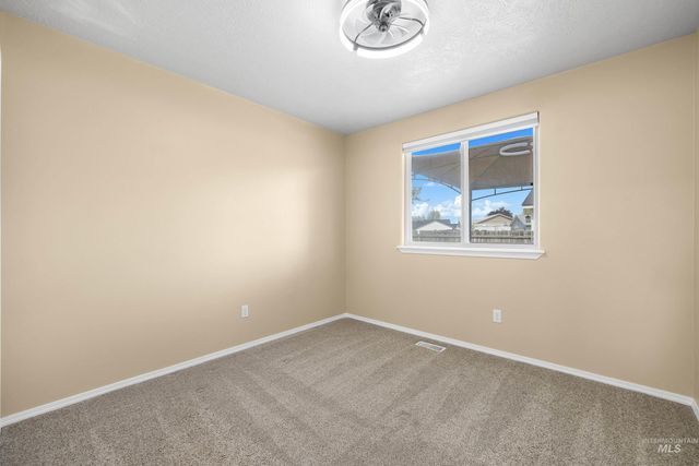 2016 W Curlew Street, Nampa, ID 83651