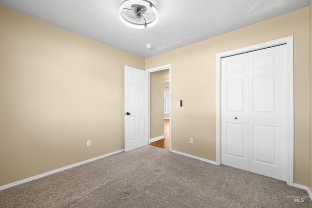 2016 W Curlew Street, Nampa, ID 83651