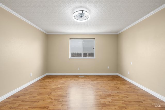 2016 W Curlew Street, Nampa, ID 83651