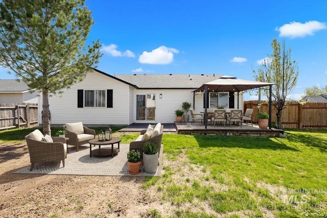 2016 W Curlew Street, Nampa, ID 83651