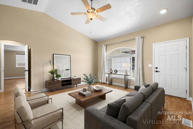 2016 W Curlew Street, Nampa, ID 83651