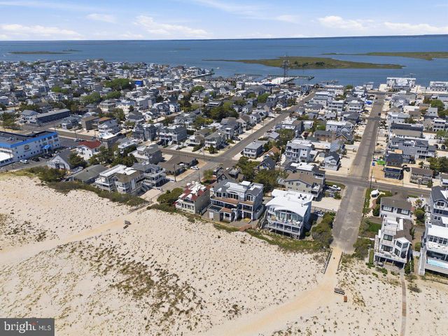106 25TH, Beach Haven, NJ 08008