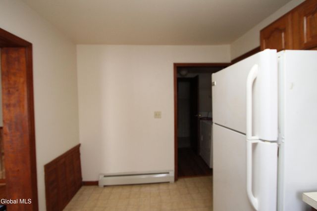 15 Pawling Avenue, Halfmoon, NY 12118