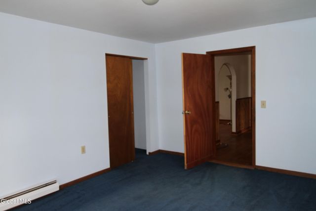 15 Pawling Avenue, Halfmoon, NY 12118