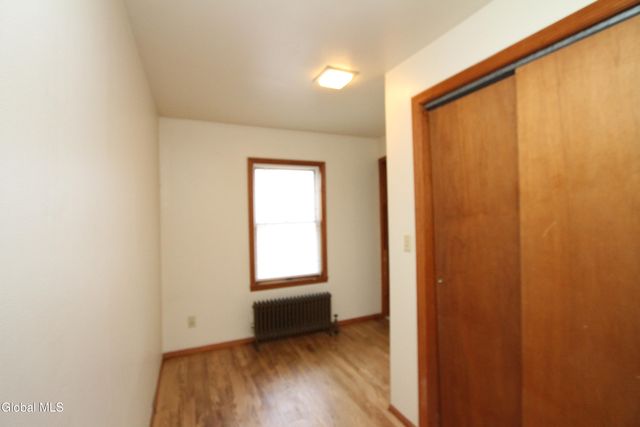 15 Pawling Avenue, Halfmoon, NY 12118