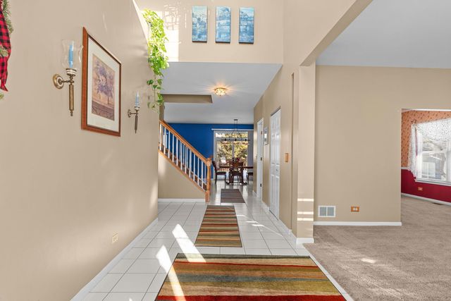 5 Talcott Avenue, Crystal Lake, IL 60014