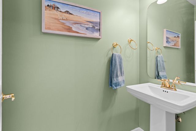 5 Talcott Avenue, Crystal Lake, IL 60014