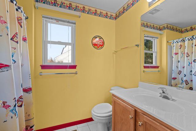 5 Talcott Avenue, Crystal Lake, IL 60014