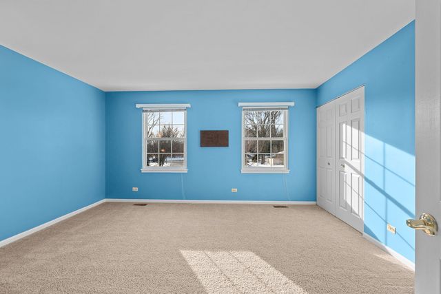 5 Talcott Avenue, Crystal Lake, IL 60014