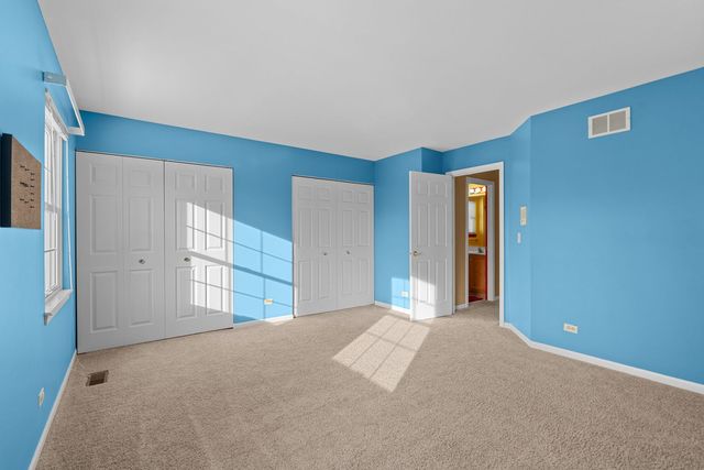 5 Talcott Avenue, Crystal Lake, IL 60014