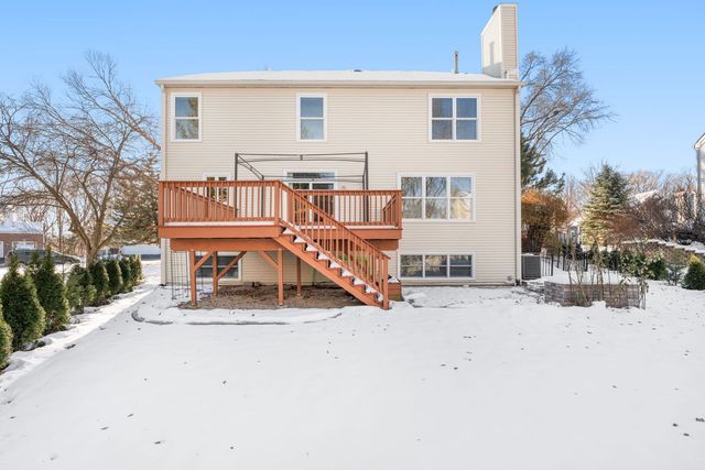 5 Talcott Avenue, Crystal Lake, IL 60014