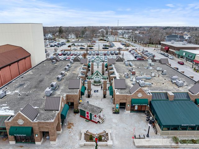 5 Talcott Avenue, Crystal Lake, IL 60014