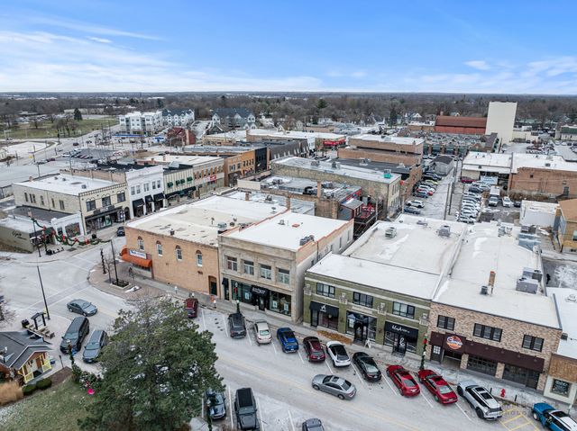 5 Talcott Avenue, Crystal Lake, IL 60014