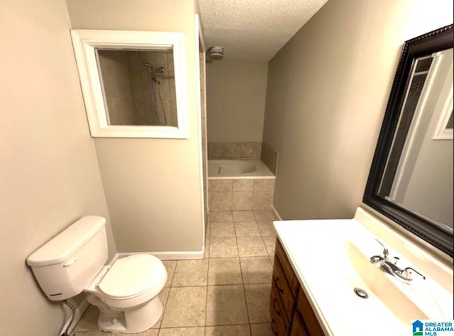 901 29TH AVENUE NE, Birmingham, AL 35215