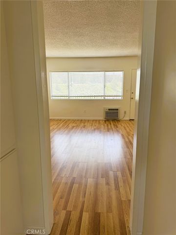 2310 Washington F, Burbank, CA 91504