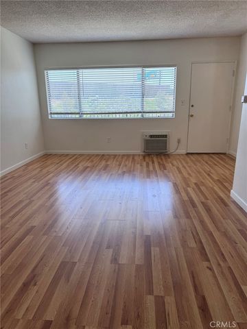 2310 Washington F, Burbank, CA 91504