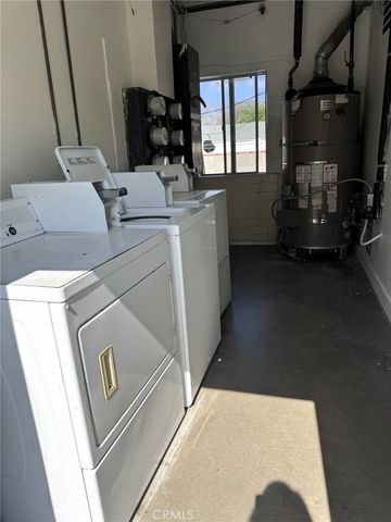 2310 Washington F, Burbank, CA 91504