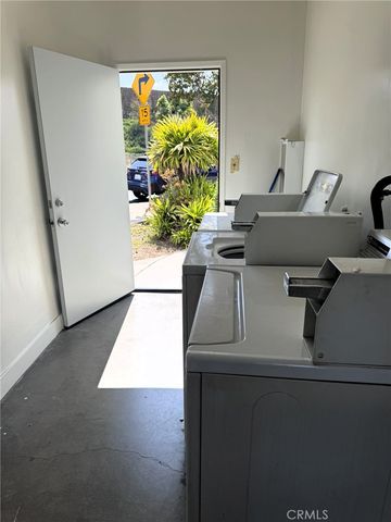 2310 Washington F, Burbank, CA 91504
