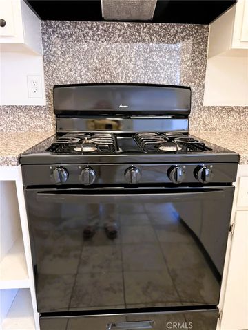 2310 Washington F, Burbank, CA 91504