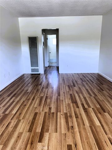 2310 Washington F, Burbank, CA 91504