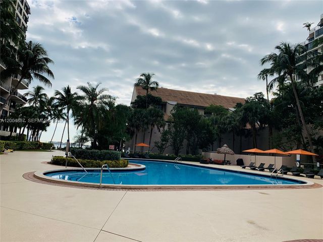 540 Brickell Key Dr 724, Miami, FL 33131