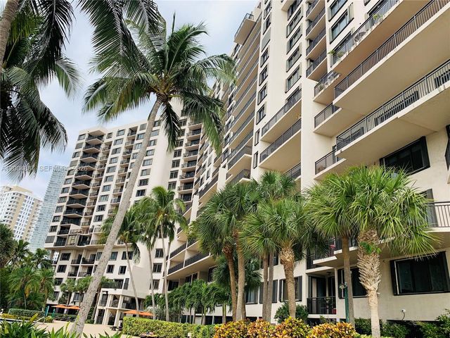 540 Brickell Key Dr 724, Miami, FL 33131